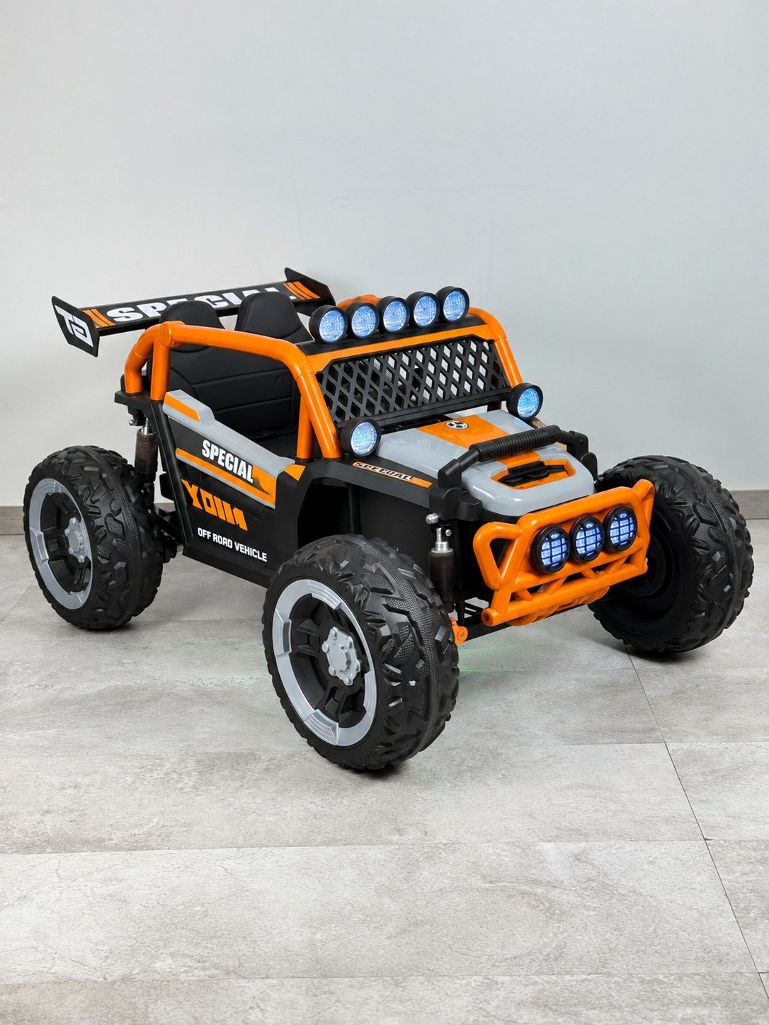 Carro Eléctrico Infantil Campero WILLY 12V con 4 Motores, Bluetooth y Asiento en Cuero - Imagen 2