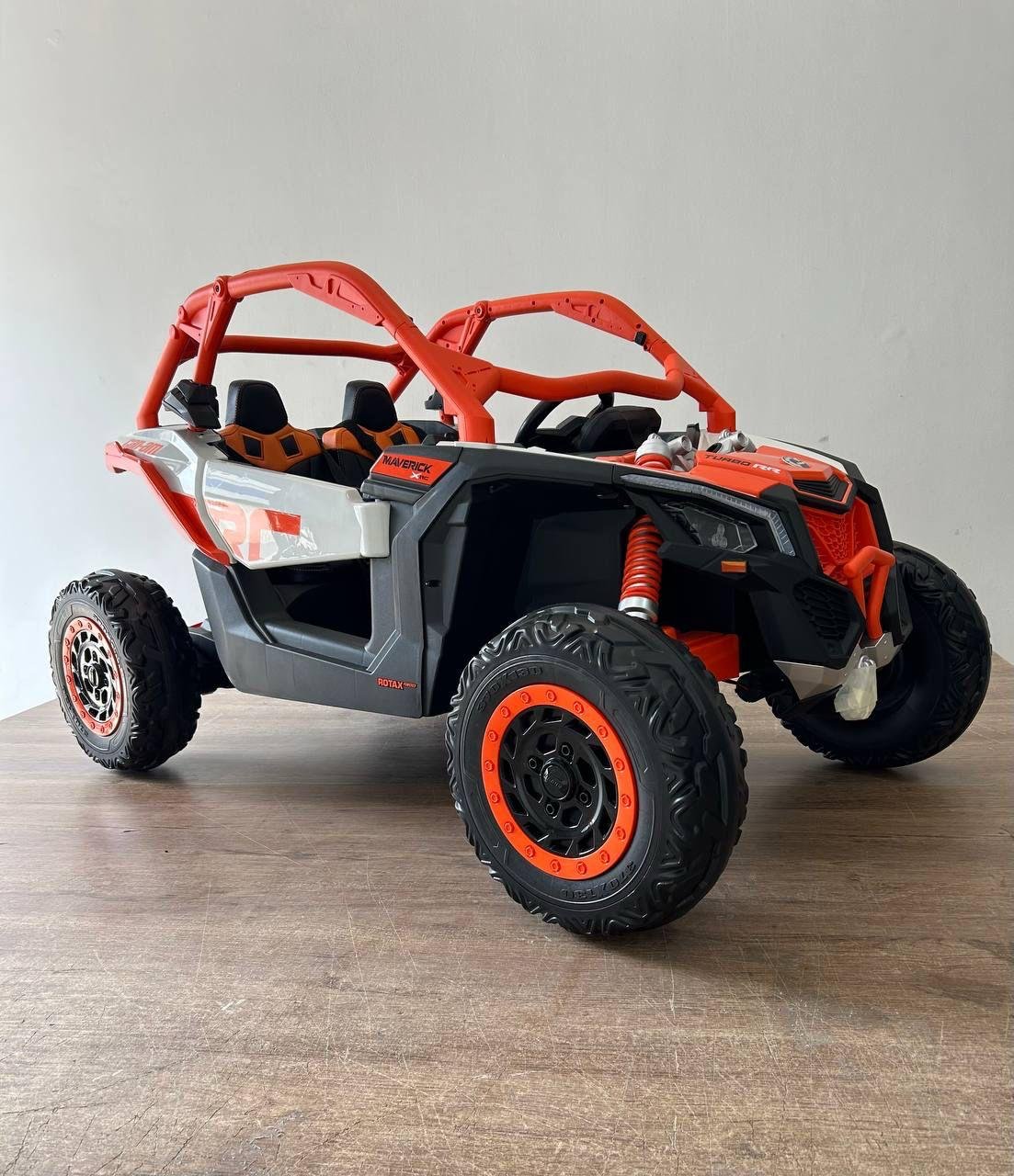 Carro Eléctrico Infantil Can-Am Maverick 4x4 24V Licenciado con 5 Motores y Pantalla Multimedia - Imagen 9