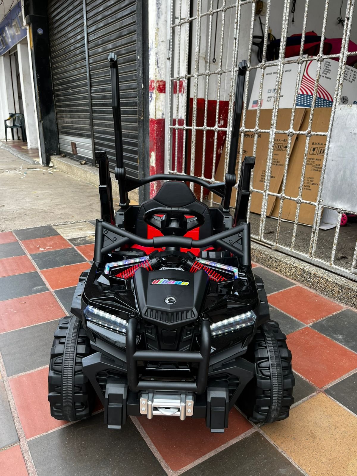 Carro Montable Eléctrico Infantil Razer 12V con 5 Motores, Control Remoto y Llantas de Goma - Imagen 3